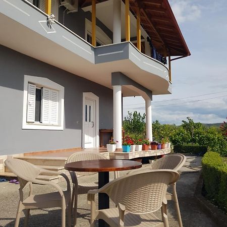 Rent Rooms Sakolli Berat Eksteriør billede