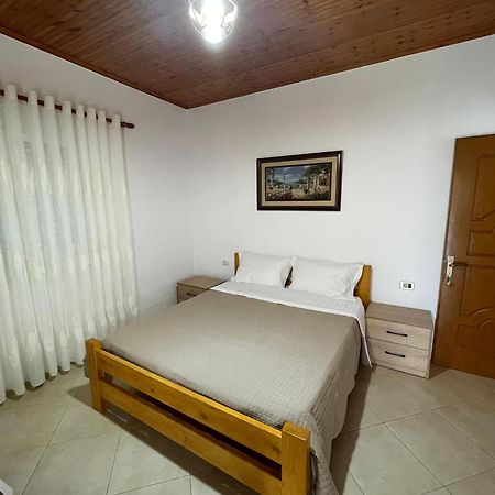 Rent Rooms Sakolli Berat Eksteriør billede